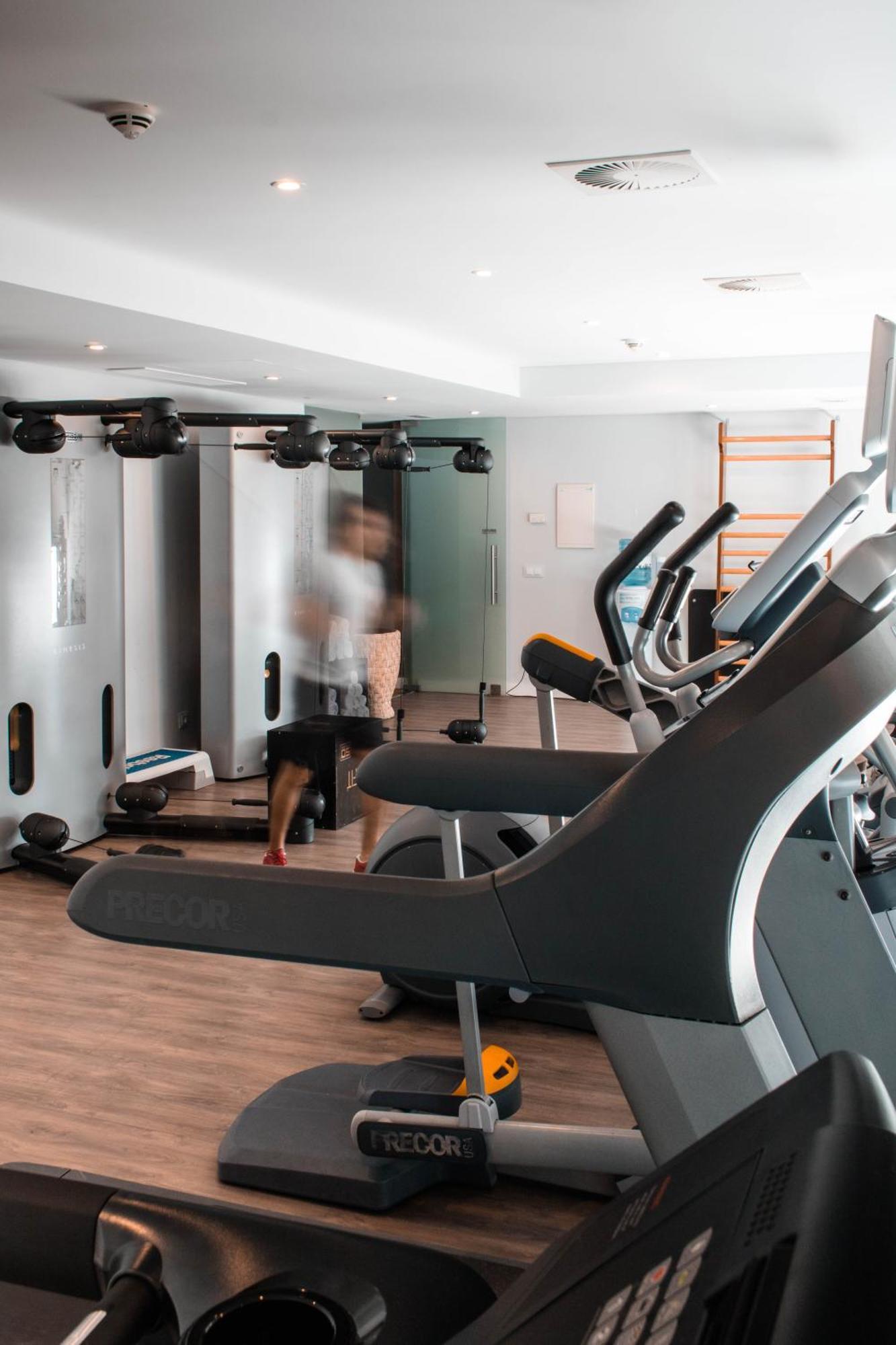 Monchique Resort & Spa Екстериор снимка A gym in a hotel